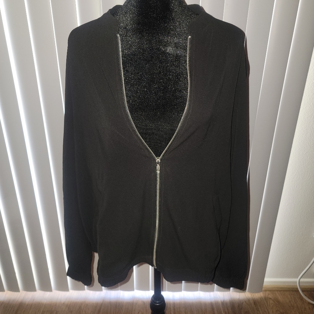 Black Jacket - Picture 1 of 6